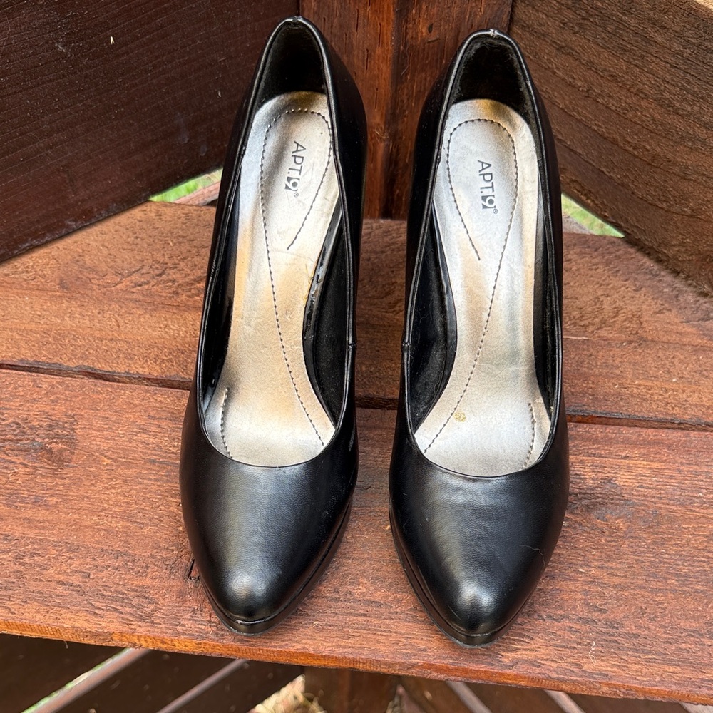 Apt. 9 Women's Classic Black Heels